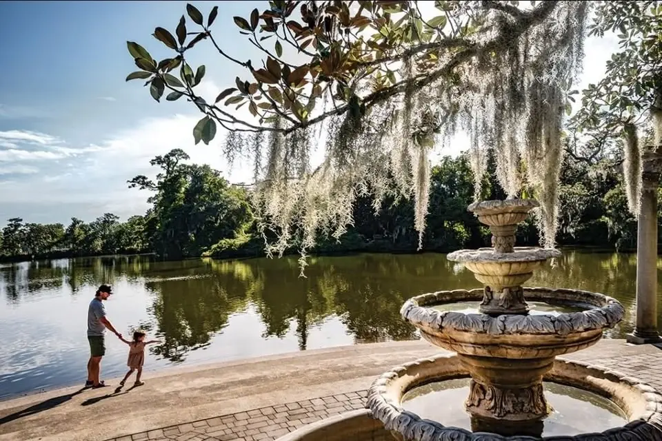 🌺 Sunday Stroll at Airlie Gardens (Free Admission Day) 🌺