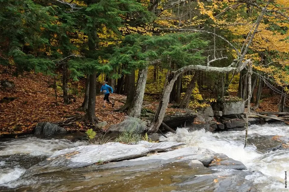 Traversée de la Batiscan - course en sentier