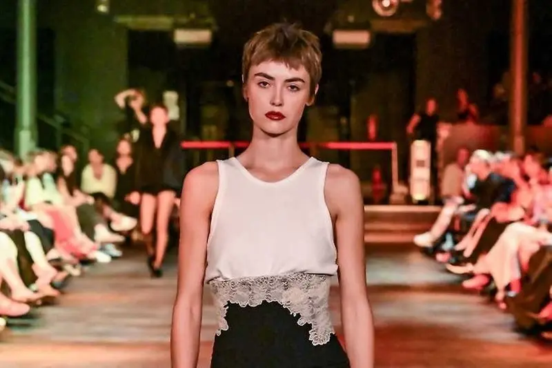 MBPFW x Harper’s Bazaar: Valérie Jurčíková + Alexandra Gnidiak + Hana Valtová