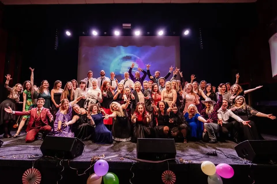 11. PLESOPARTY s Ivetou Hølas a KLUBEM ZPĚVÁKŮ
