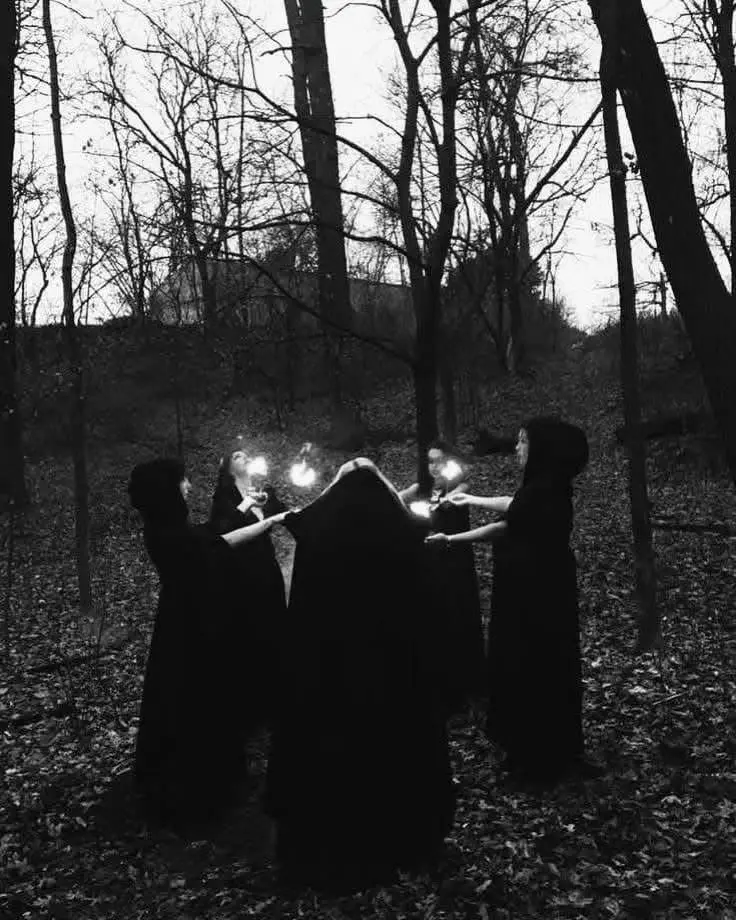 Between Worlds! A Full Moon Magickal Market