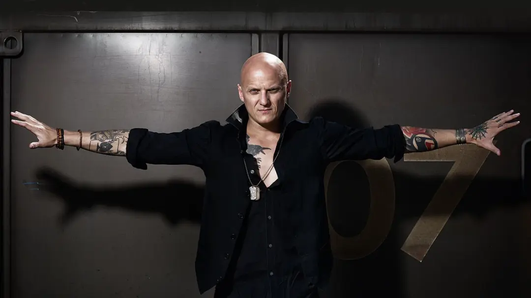 58 meter upp Riku Koponen Mentalist & Illusionist