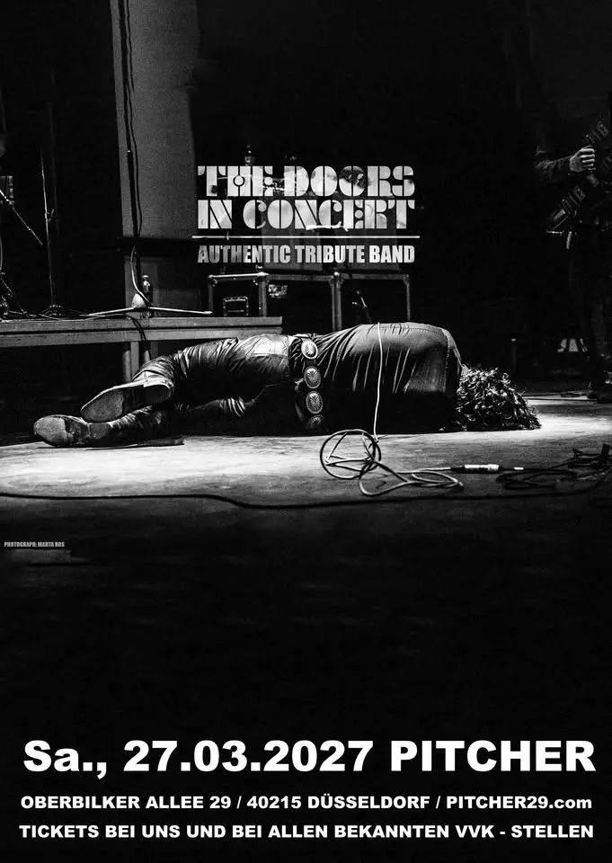 THE DOORS by THE DOORS IN CONCERT
