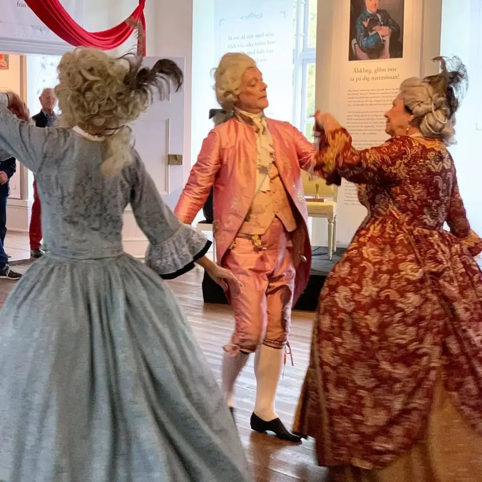 Eftermiddagskurs i 1700-talets danser!
