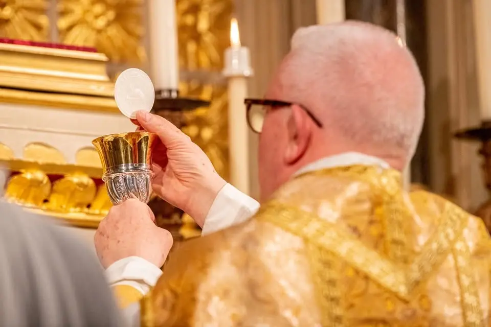 Sung Mass opening the London Eucharistic Octave 2026