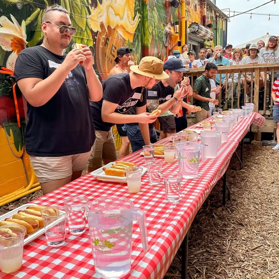 6TH ANNUAL HOT DOG EATING COMPETITION