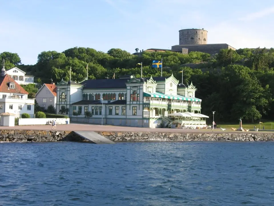 Marstrand - Guidad stadspromenad "Från Sill till Badortsliv"