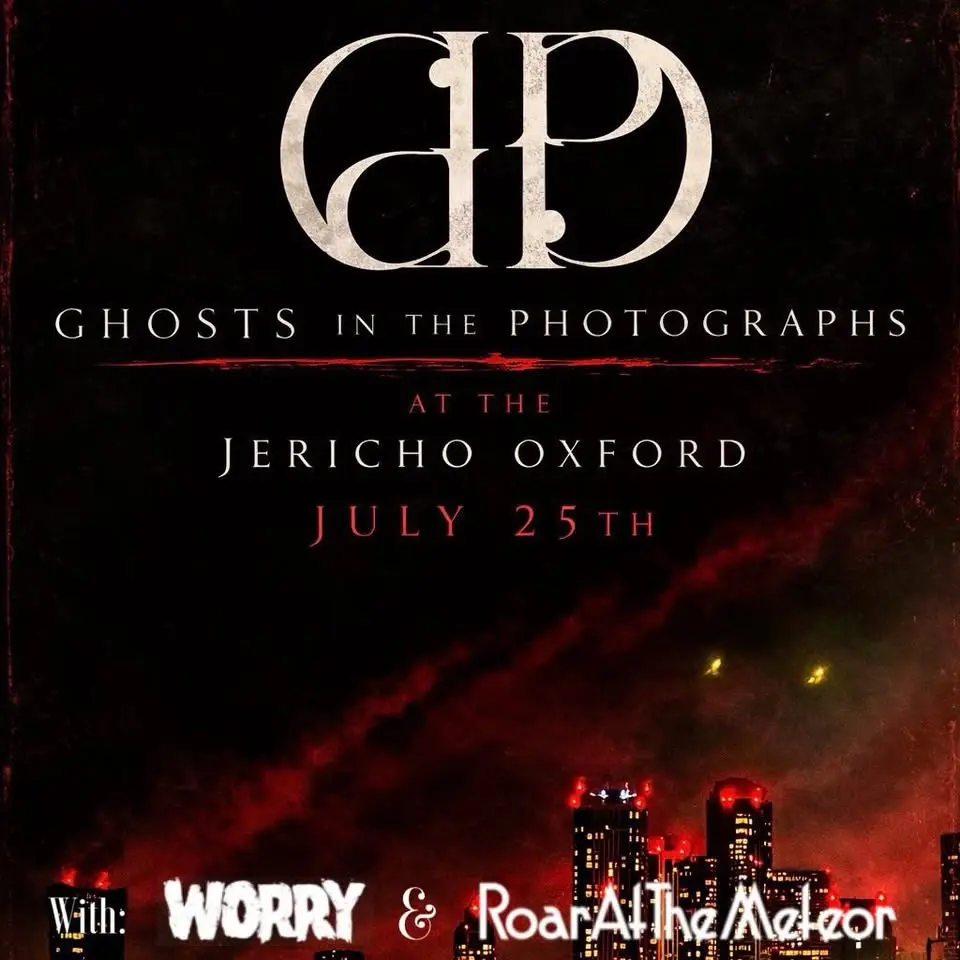 Ghosts in the Photographs / Worry / Roar at the Meteor