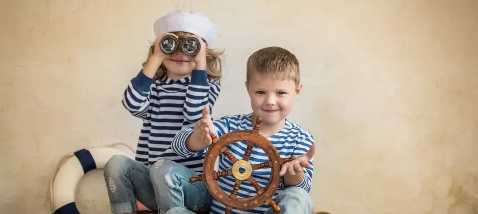 FREE COMMUNITY PLAYGROUP