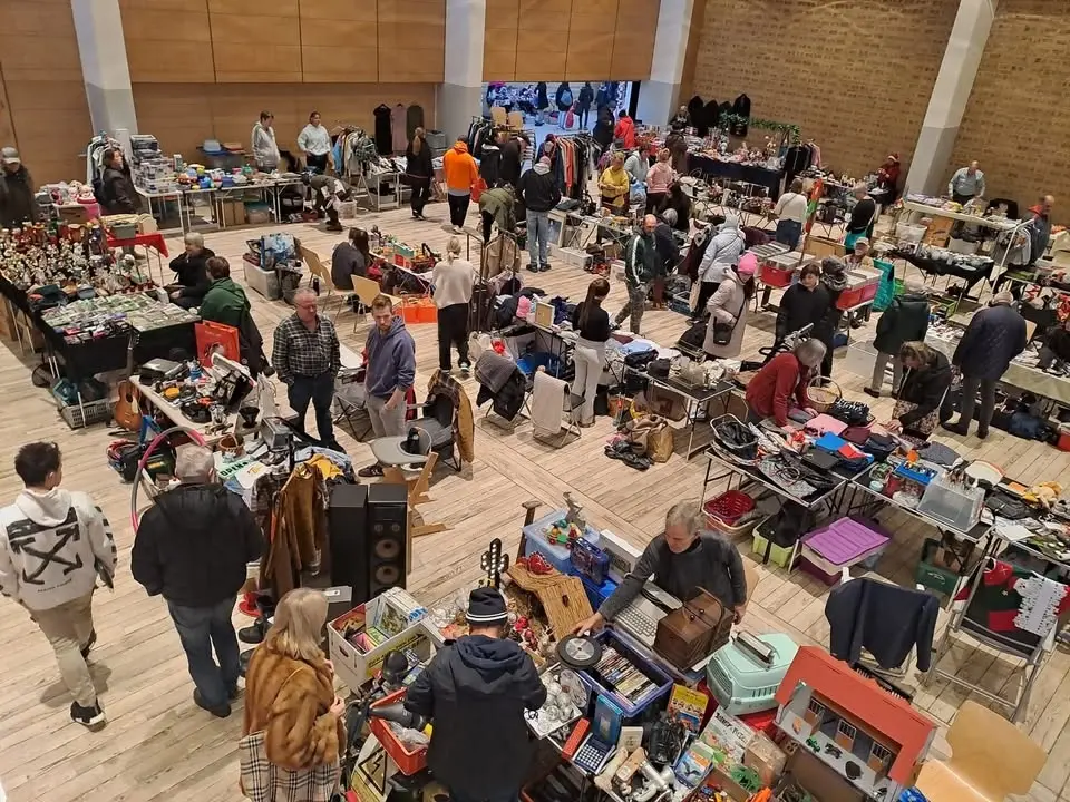 Flohmarkt in der Stadthalle