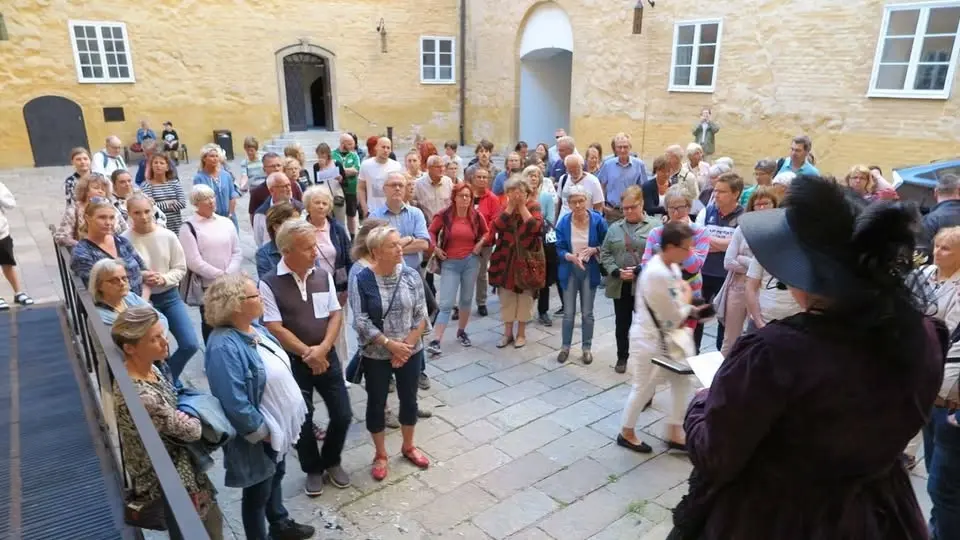 Guidad tur på Västerås slott inkl. fika