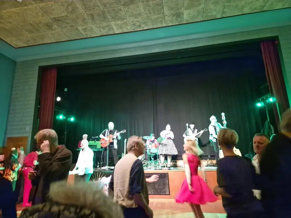 Silversterparty - Live mit Rock'n'Roll & Petticoats