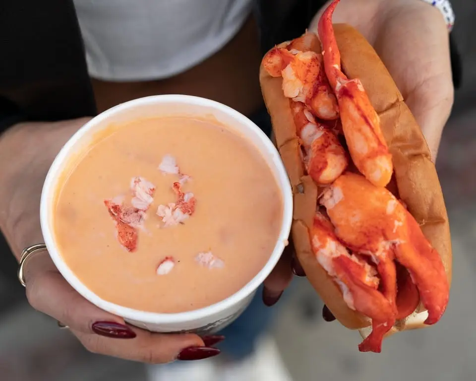 Cousins Maine Lobster in Roseville: Dirt Busters
