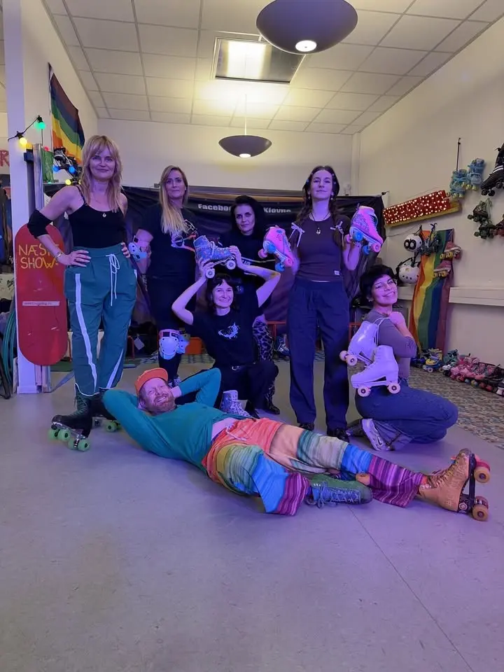 Dance on roller skates/ level 3