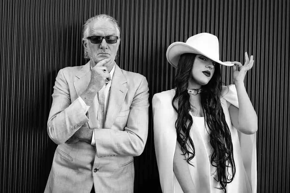 Mick Harvey (AUS) & Amanda Acevedo (MEX)