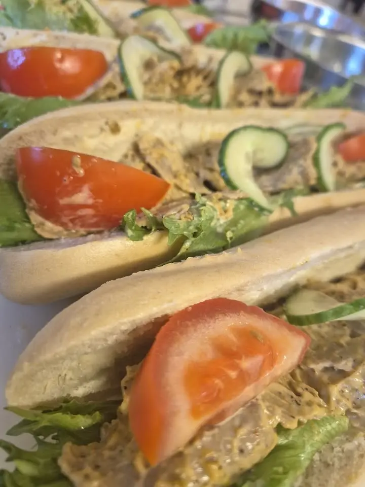Frukost buffé med melodikryss