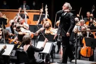New York Philharmonic: Elim Chan - Sheku Kanneh-Mason Plays Elgar at David Geffen Hall at Lincoln Ce