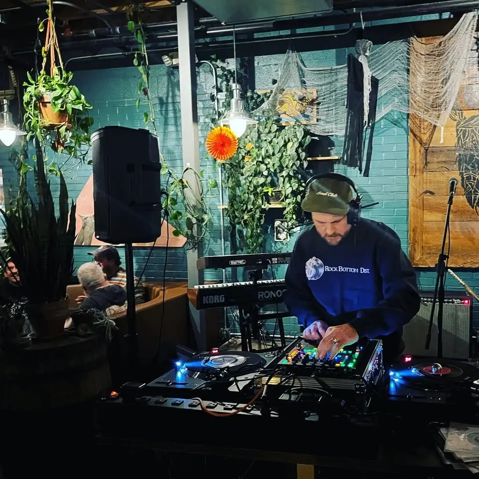Vinyl Night at Harmony Brewing Company