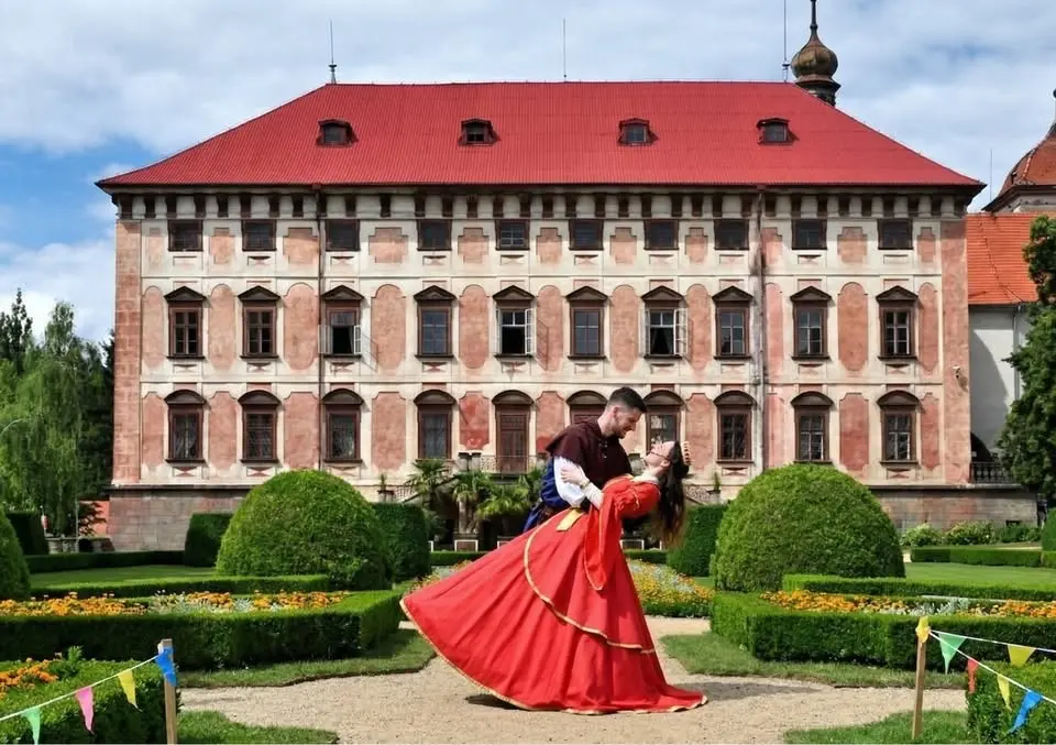 POHÁDKOVÁ TOUR: zámek Libochovice