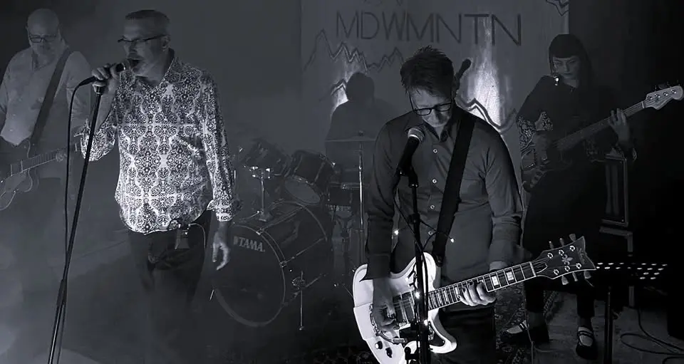 MDWMNTN Live på Pustervik Matsalen