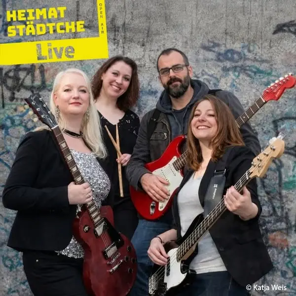 Heimatstädtche Live: Instead of Dancing