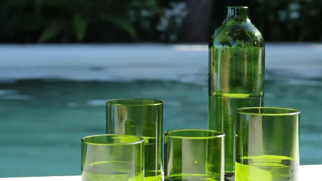 Upcycling Café - Wine bootles