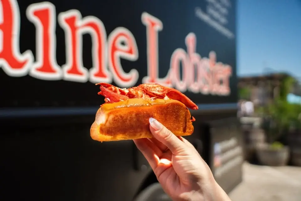 🦞🚚 Cousins Maine Lobster at Sierra Madre Blvd — Near Sierra Vista Park 🌳✨