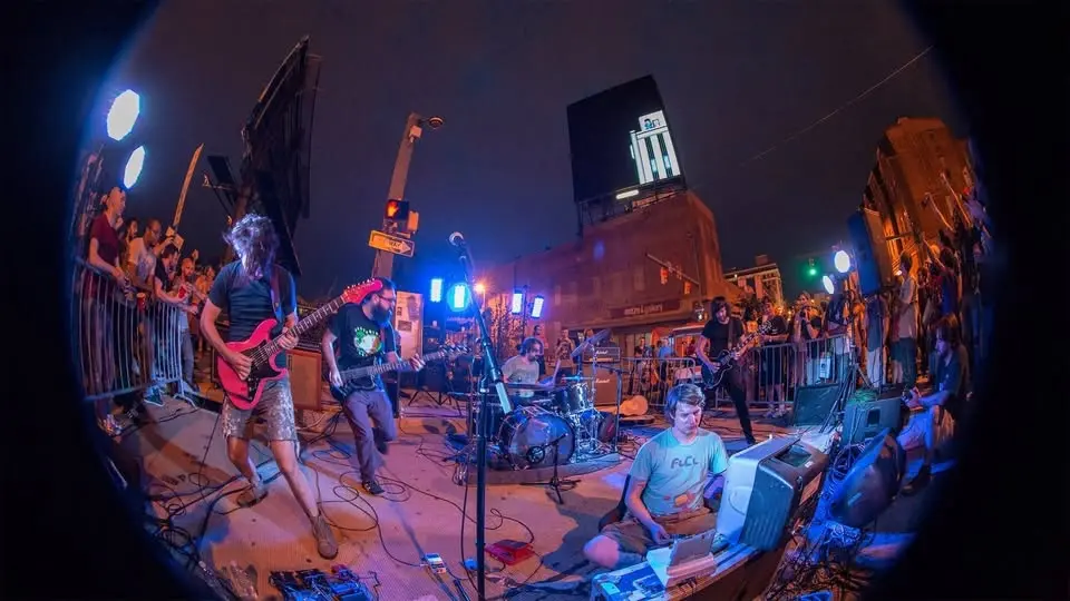 Bit Brigade performs ?Mega Man II? + ?Castlevania? + ?Tetris? LIVE!