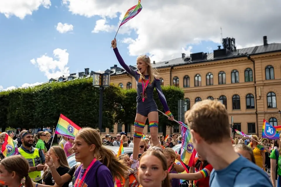 Cheerleading i Stockholms prideparad 2026