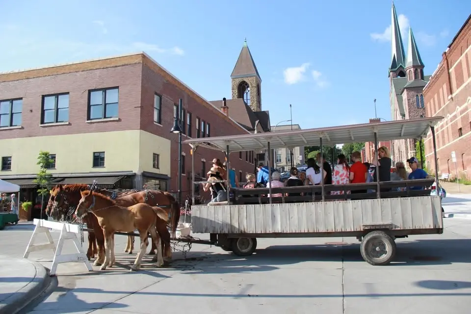 Free Horse & Trolley Rides