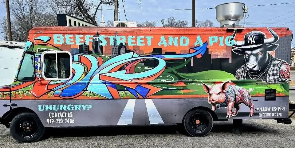 Beef Street and a Pig Food Truck - Outdoor Pool