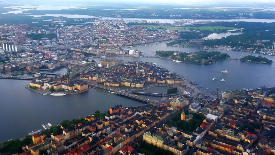 GUIDED WALKING TOUR IN GAMLA STAN WITH KRISTOFER ERLANDSSON