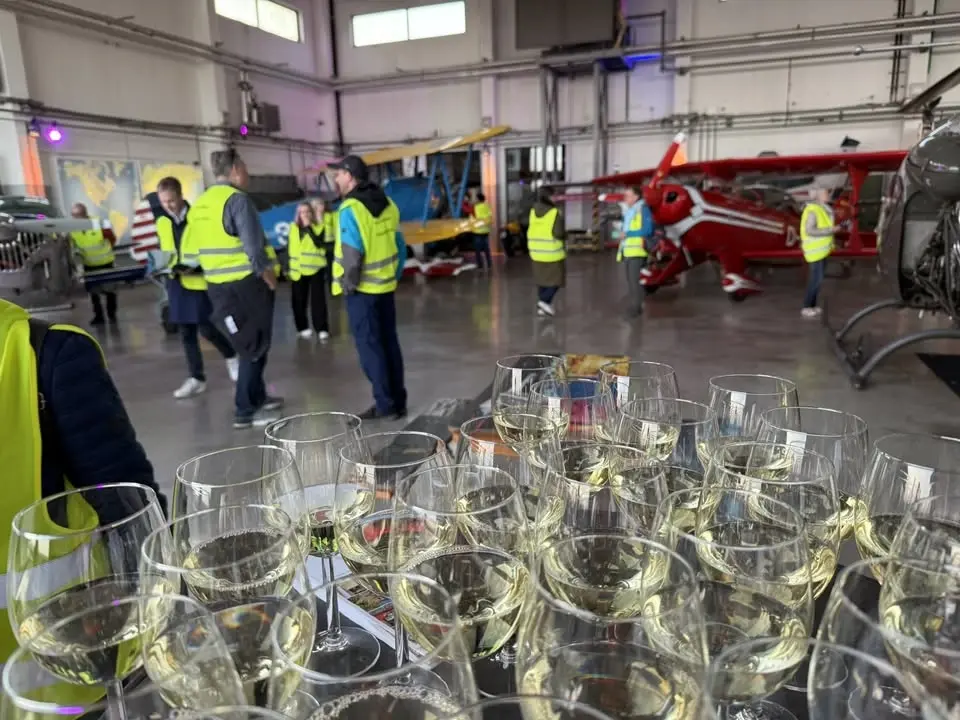 Der Flugplatz Mainz-Finthen – Geschichte, Natur & ein „Piffchen“ im Hangar