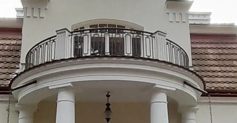 SPACER po Podkowie Leśnej. Niepozorne piękno. W poszukiwaniu detalu architektonicznego 
