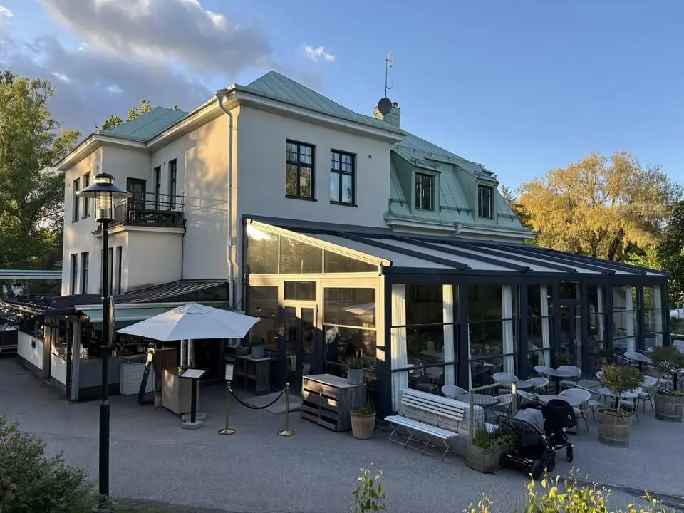 100-lappen: Lax- och räkröra på surdegsbröd + Vingruppen