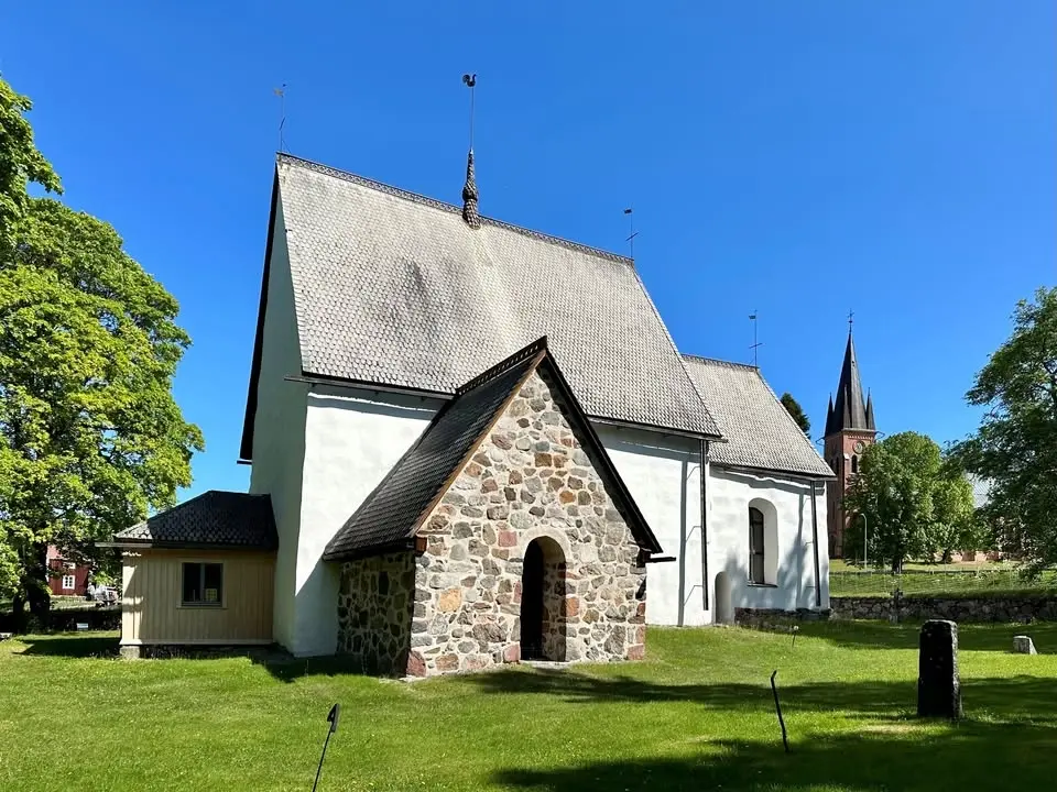 Kyrkogårdsvandring- En kulturhistorisk vandring på Alnös kyrkogårdar