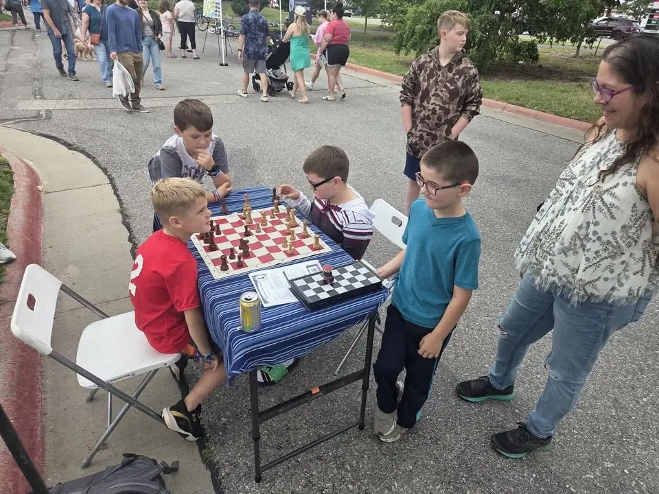 ♟️ WCN Pop-Up Chess Club at West Side Farmers Market!