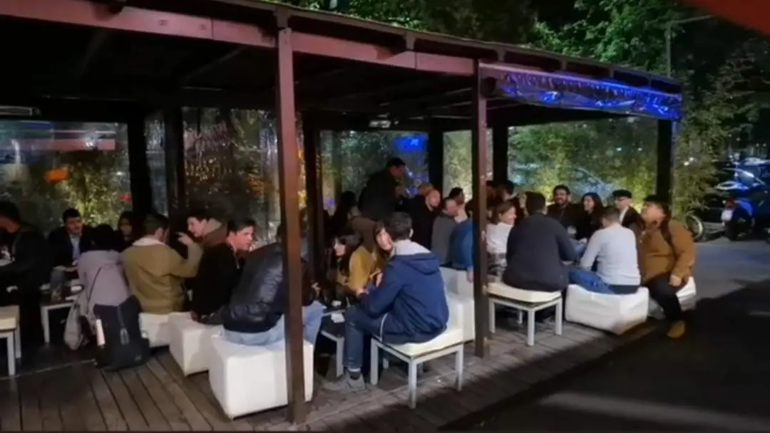 Don't Be Shy! International aperitivo ๐ฌ๐ง๐จ๐ต๐ฉ๐ช๐ช๐ธ๐ฏ๐ต๐ต๐น (outside)