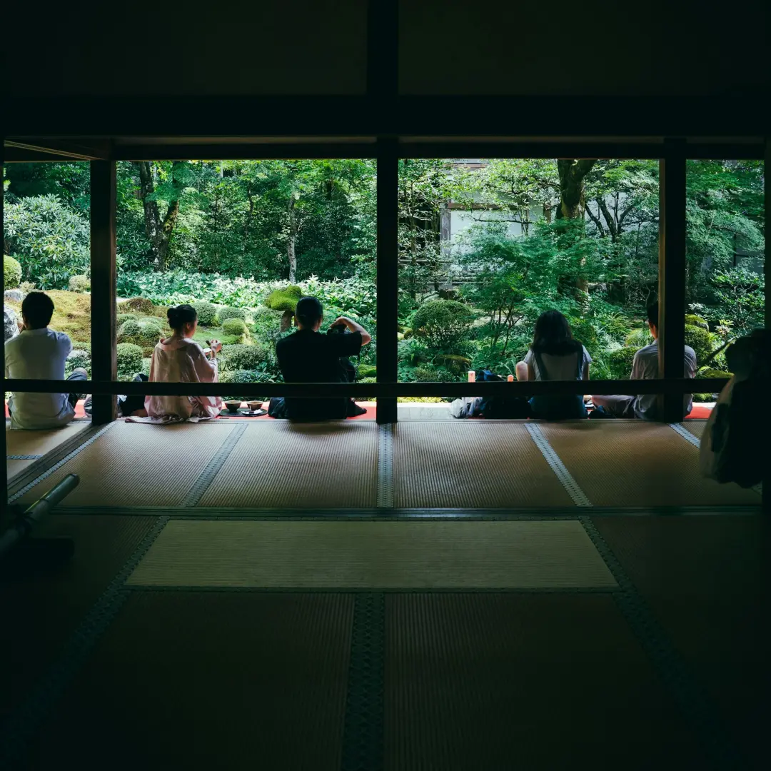 茶室で交流会