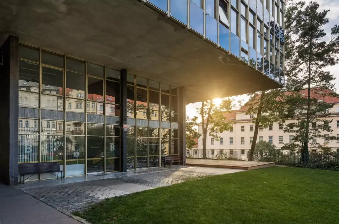 Cesta do minulosti – Vyšehradská ulice
