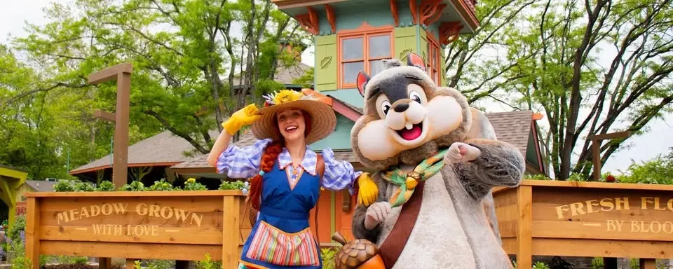 Robin Bloom and Scout the Squirrel Meet & Greet