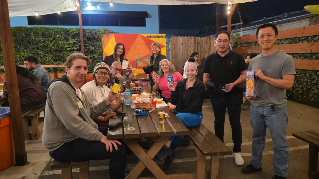 Pizza + Game Night Hangout: Beer, Trivia & Card Games at Del Pueblo (Pasadena)