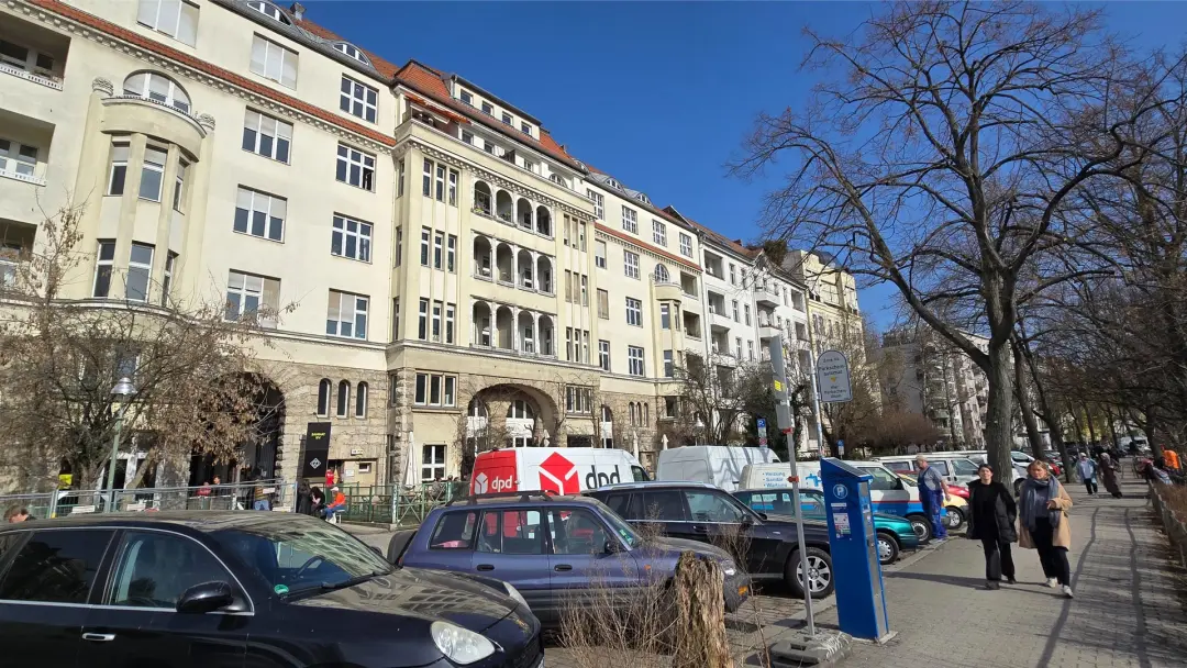 City Walk Berlin | 16.6.  | & optional Blind Walk experience