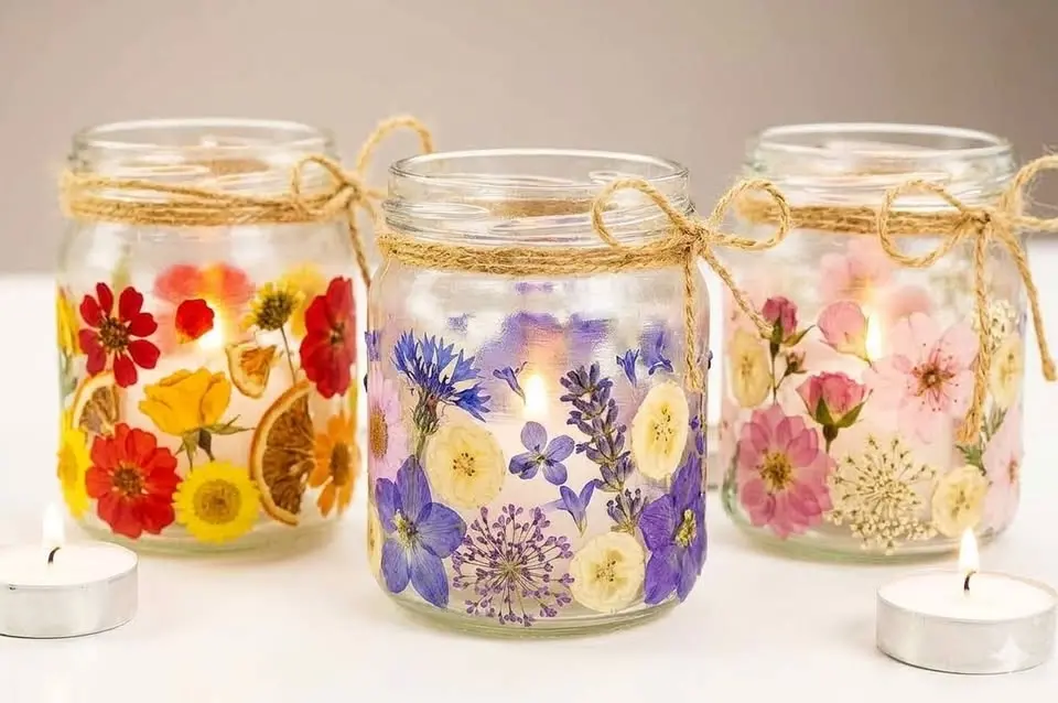 FREE Community Means We - Pressed Flower Lantern Art Class