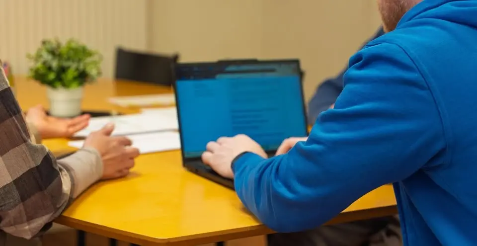 Söker du jobb? Behöver du hjälp med ditt CV?