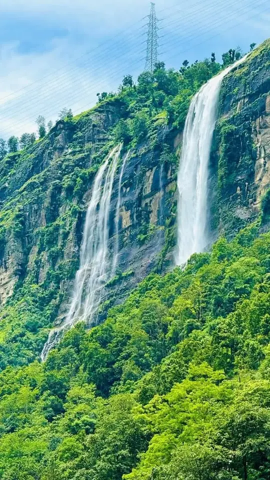 भाँङ्गे झरना – MAILUNG WATERFALL HIKE 
