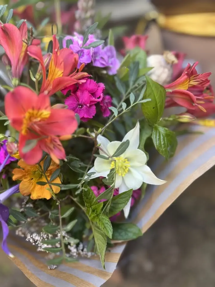 Flower Therapy, Flower Bar Workshop