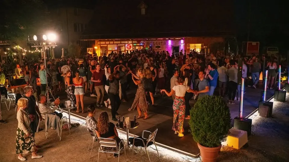 Salsawoche «muévete»