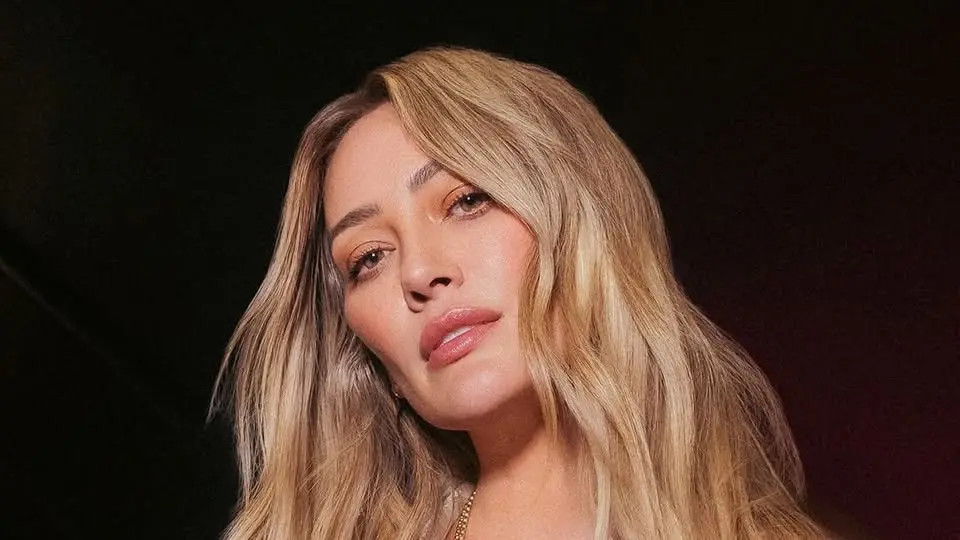 Hilary Duff – Houston