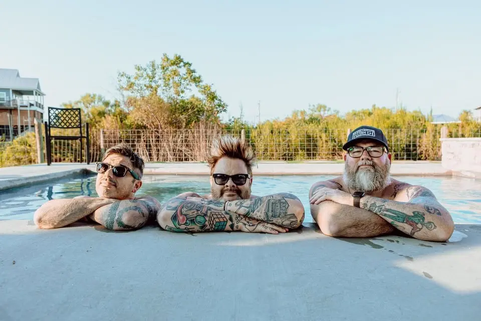 Bowling For Soup with Ballyhoo! and rosecoloredworld